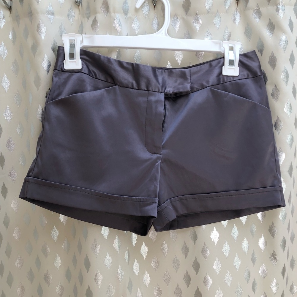 🇺🇸SALE♦️NWOT Dressy Shorts 1